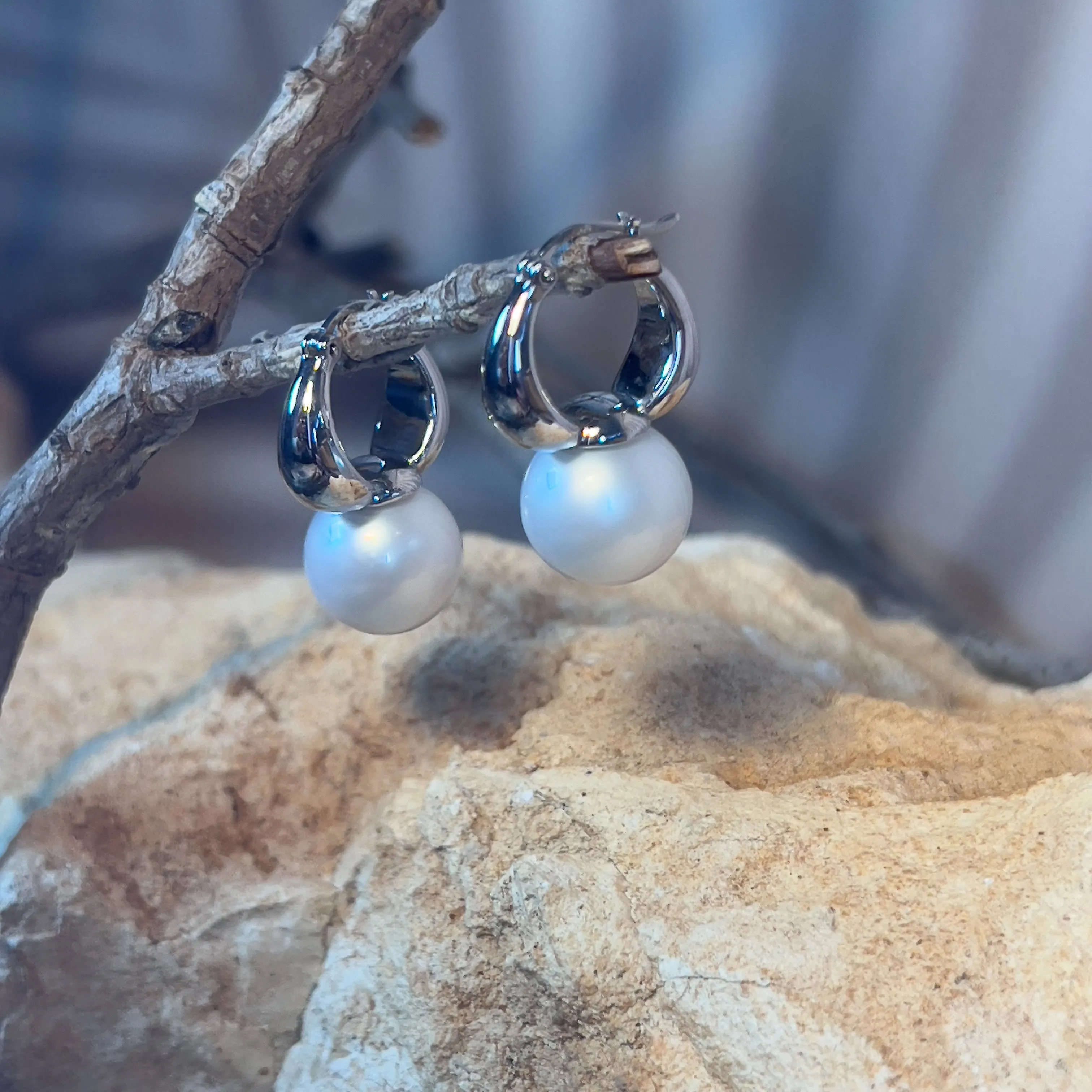 18kt White Gold Soft White South Sea 12-12.5mm huggie style earrings