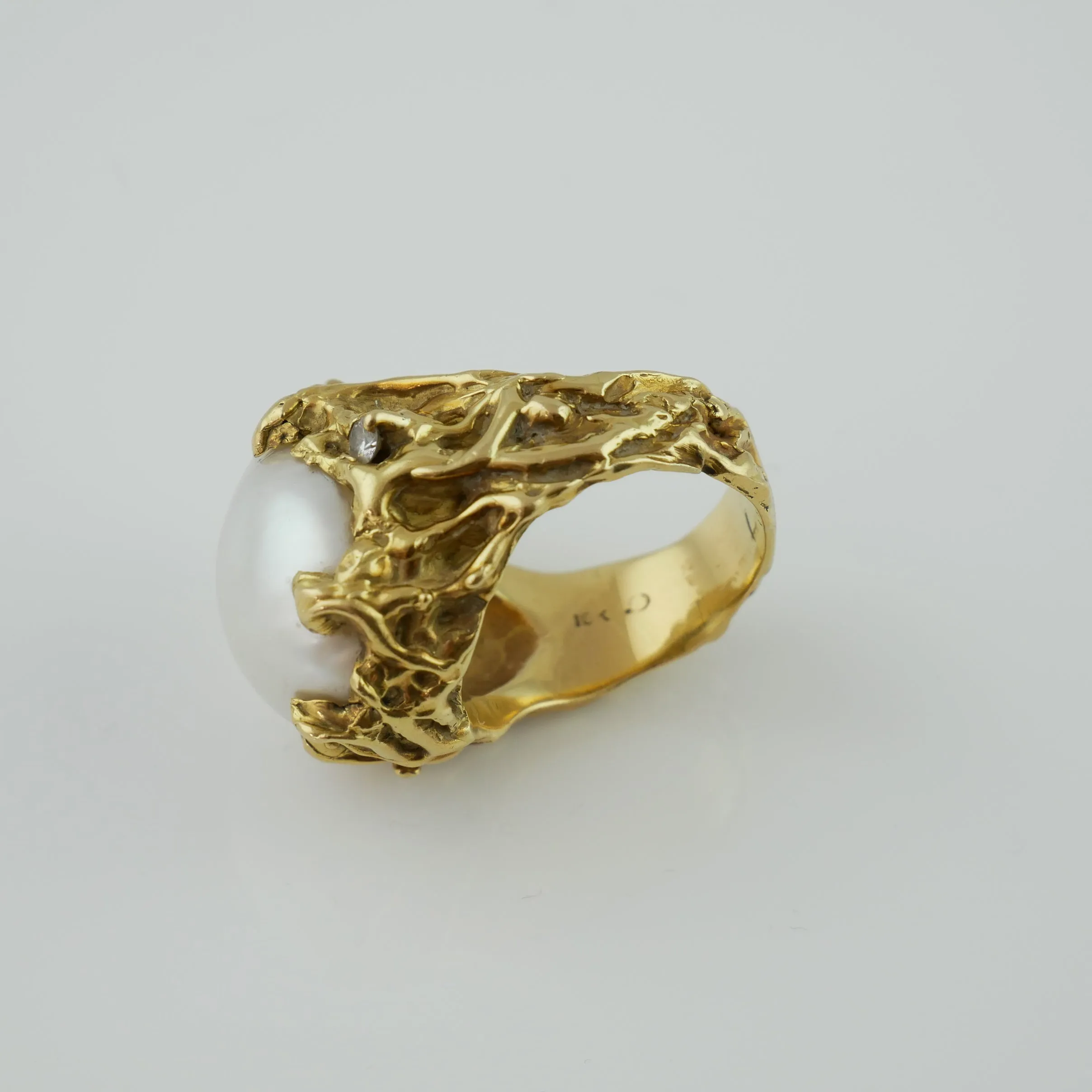 1978 BAROQUE PEARL NATURE ROOT RING