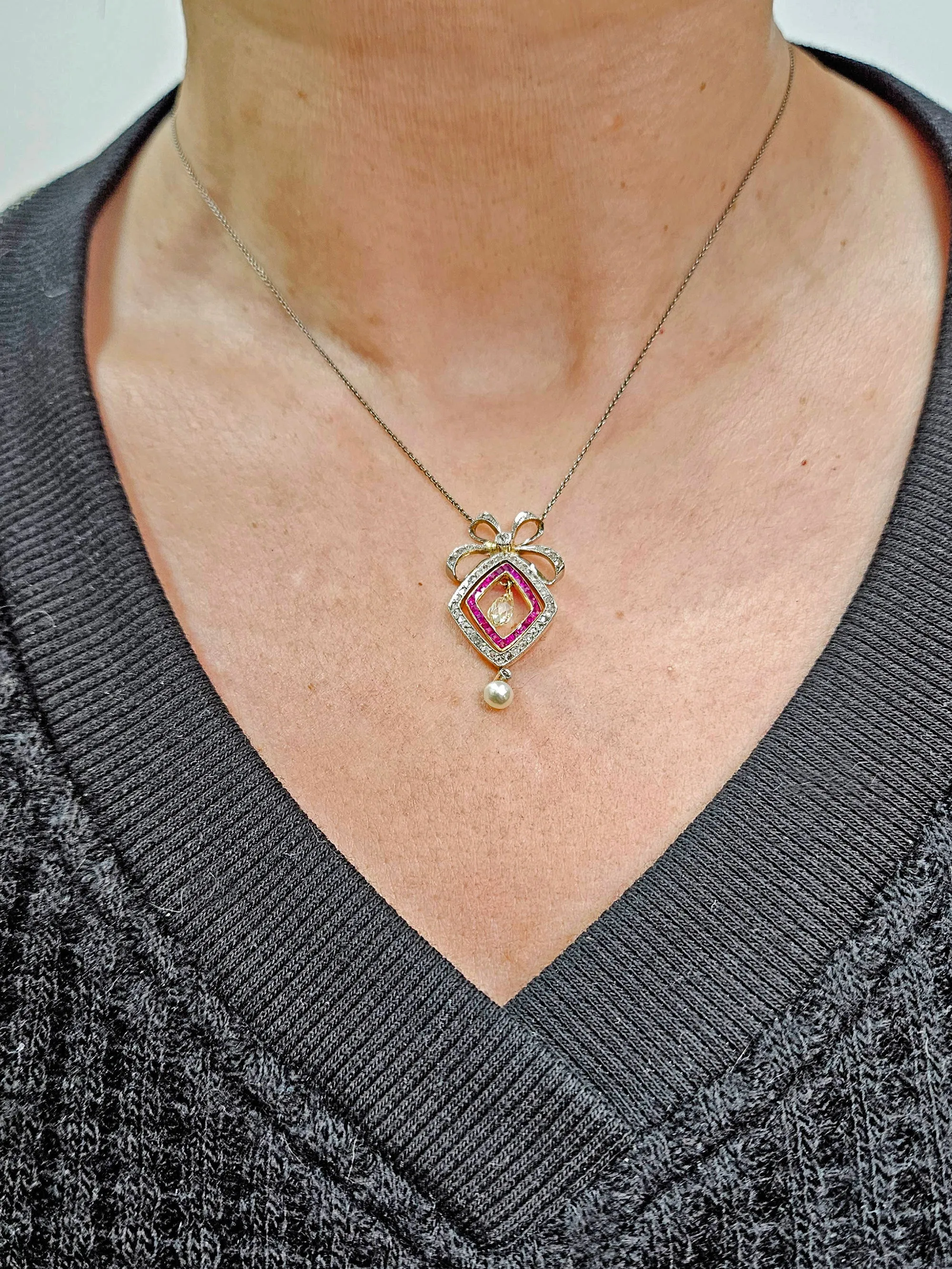 Fine GIA Natural Saltwater Pearl Ruby & Diamond Antique Edwardian Belle Époque Bow LAVALIÈRE Platinum Gold Necklace