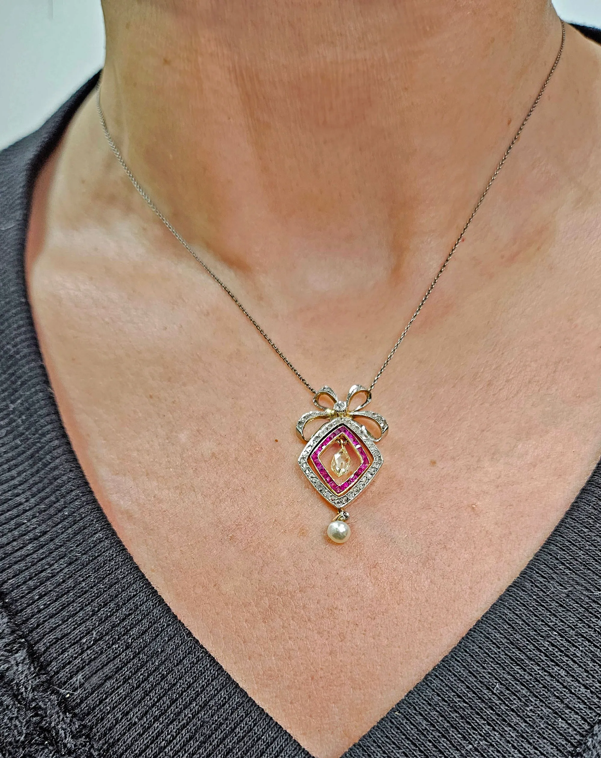 Fine GIA Natural Saltwater Pearl Ruby & Diamond Antique Edwardian Belle Époque Bow LAVALIÈRE Platinum Gold Necklace