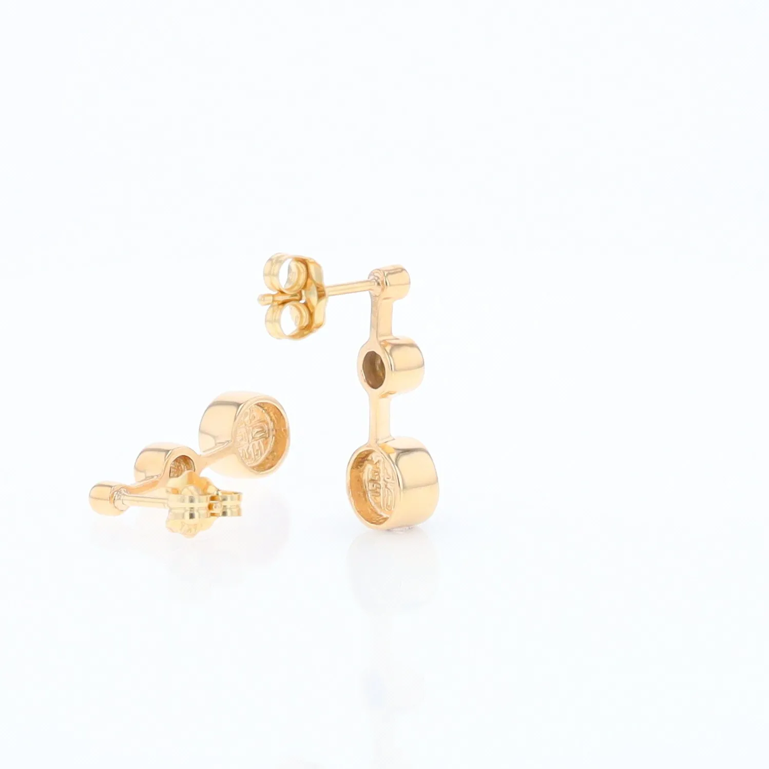 Gold Quartz Round Inlay with Diamond Accents Stud Earrings G1