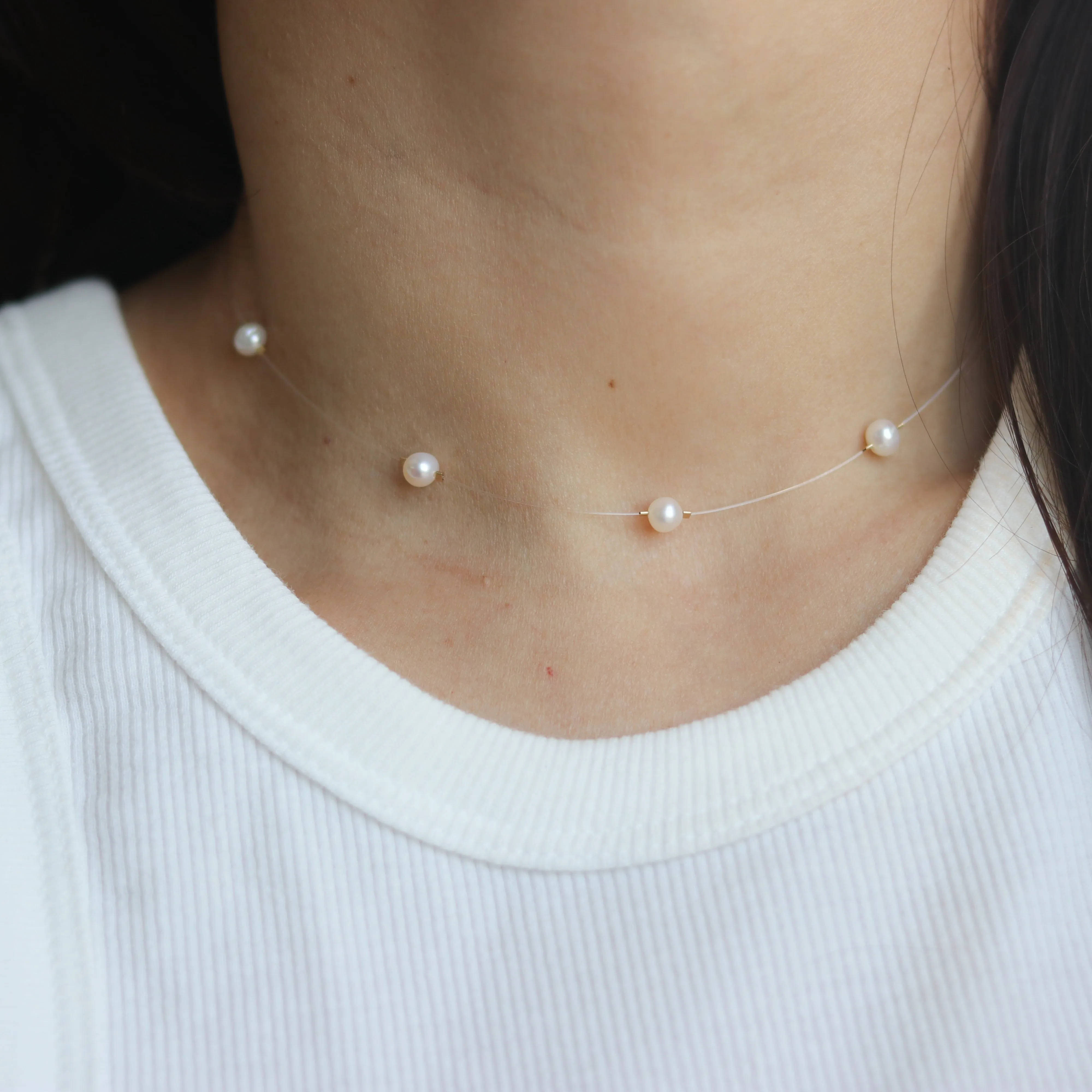 Illusion Pearls Choker
