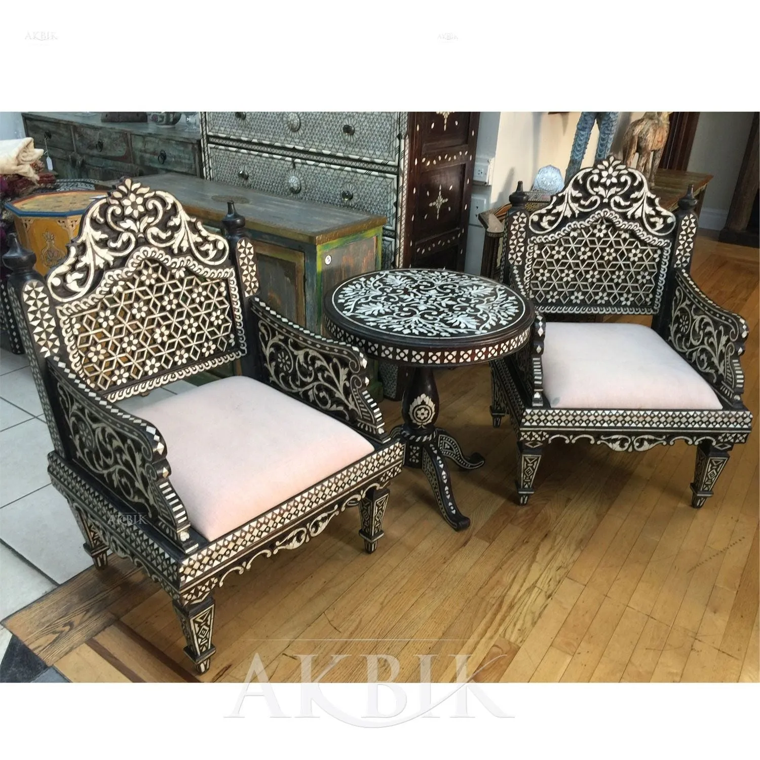 Prince of The Sea Mother Of Peal Chair