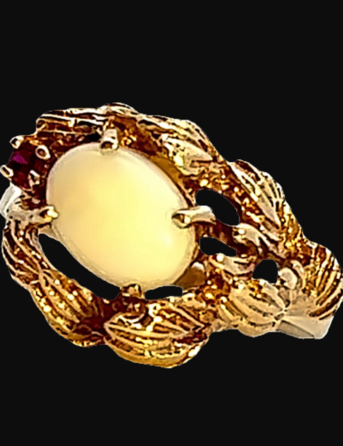 "Valentine's Glow: 10K Yellow Gold Opal Ring"