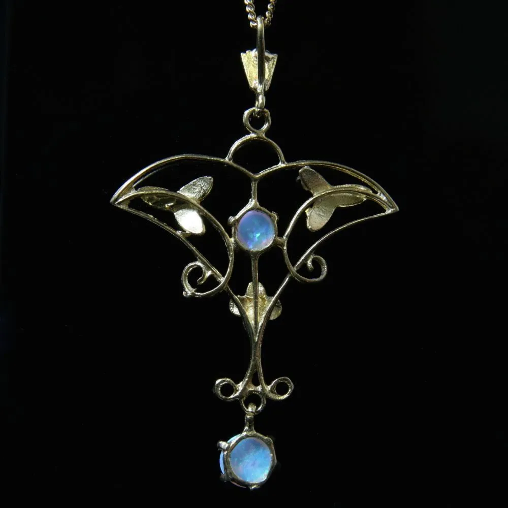 Victorian Style Opal Gold Pendant And Chain